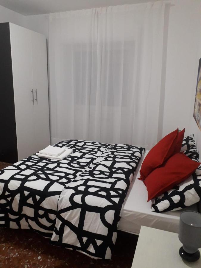 Centro Monti Tiburtini B&B Roma 외부 사진